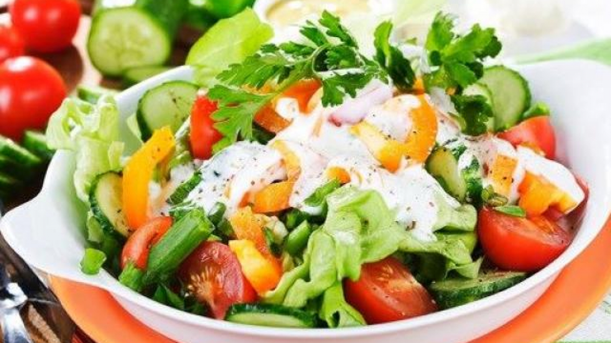 cách làm salad trộn mayonnaise đơn giản