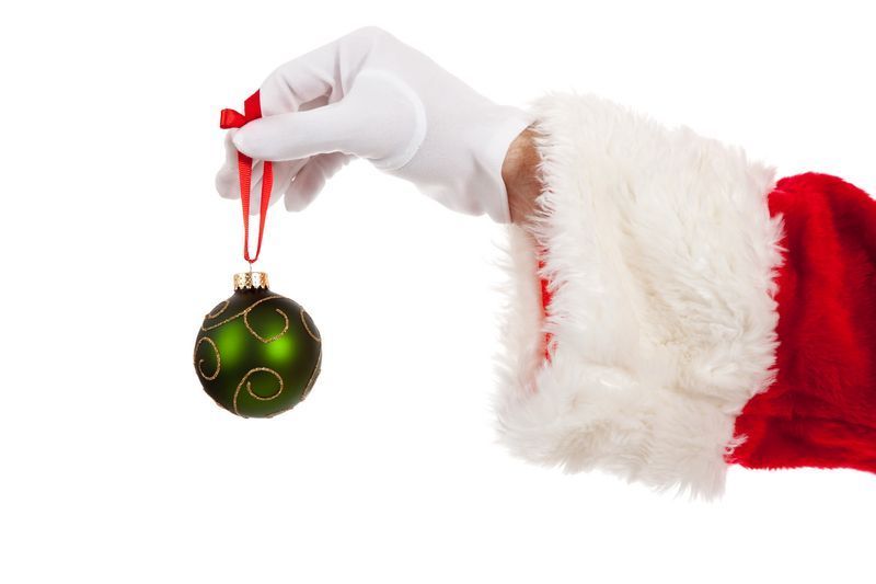 what color are santa's gloves