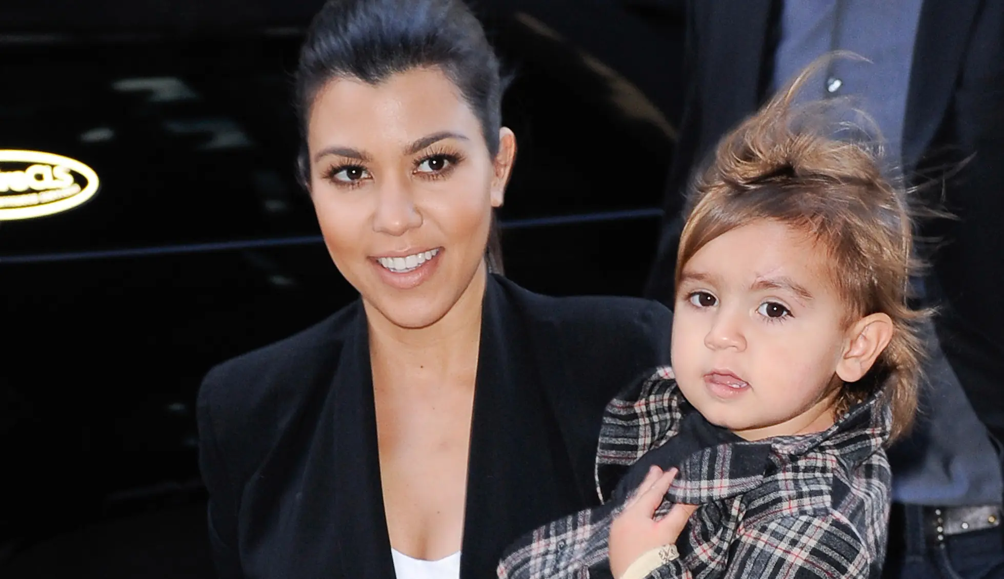 how old was kourtney kardashian when she had mason