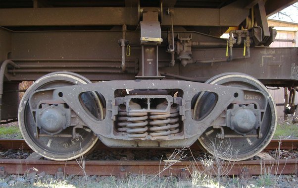 how much does a locomotive weigh