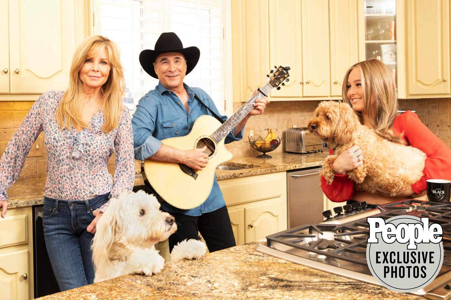 how many children does clint black have