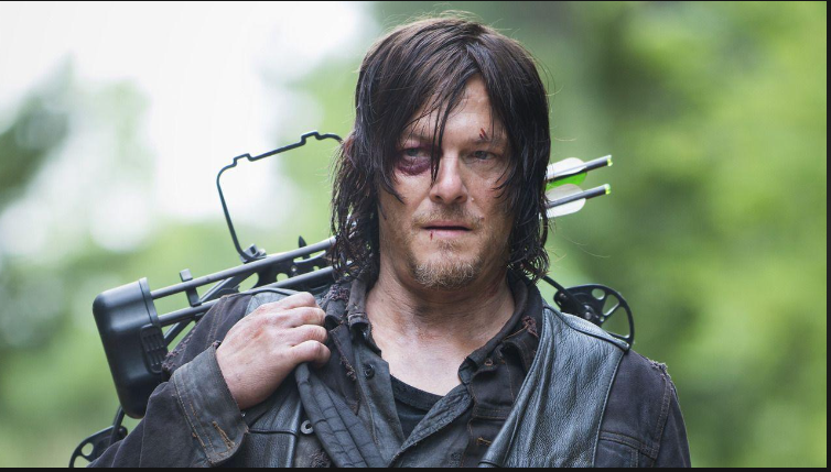 how old is daryl in the walking dead
