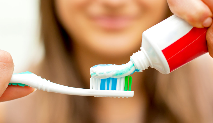 how to get toothpaste taste out of mouth