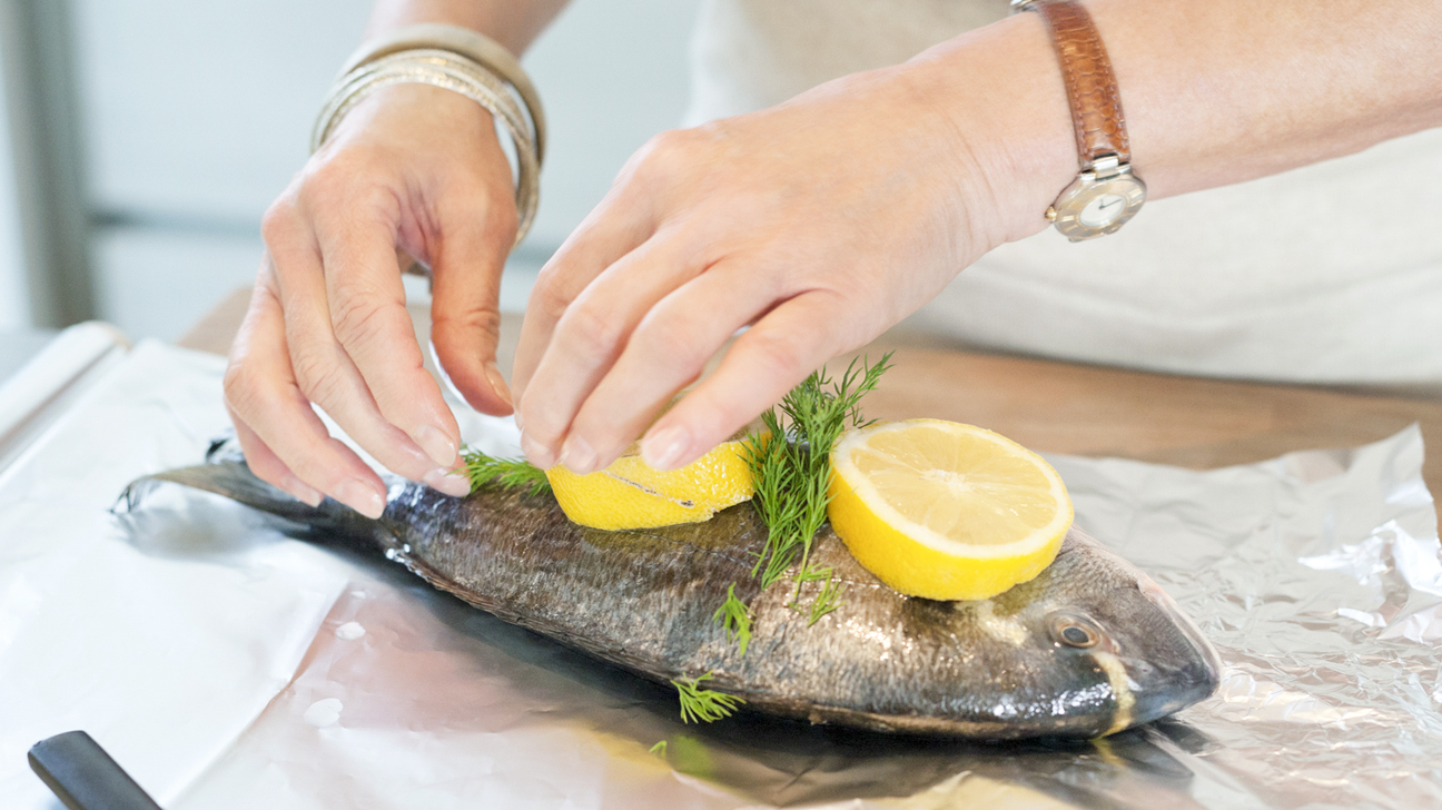 is tuna high in iron