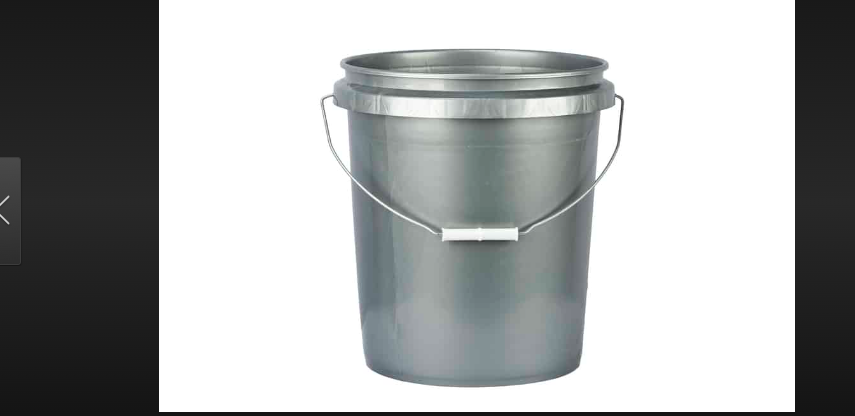 how much does a 5 gallon bucket of concrete weigh